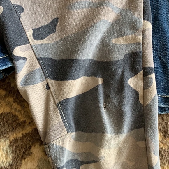 Size 5 Levi’s and GAP - Picture 3 of 4